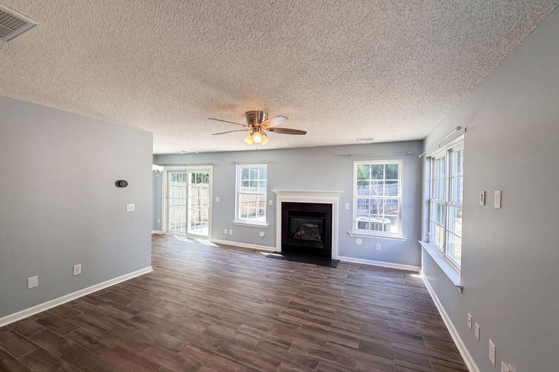 Photo 3 of 17 of 6005 Silkwater Ct, Raleigh, NC