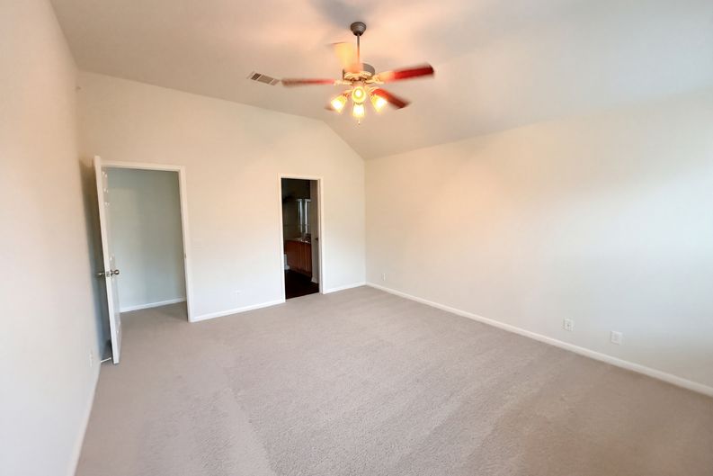 Photo 4 of 29 of 19217 Mangan Way, Pflugerville, TX
