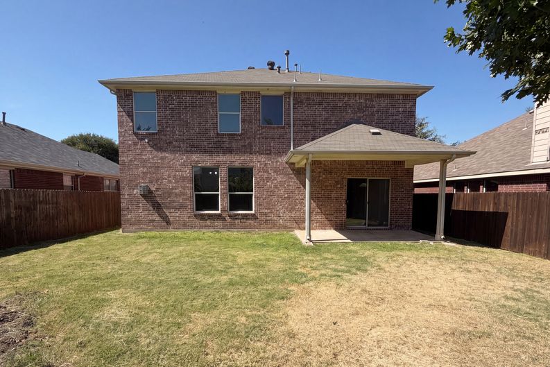 Photo 5 of 25 of 1421 Sparrow Dr, Little Elm, TX