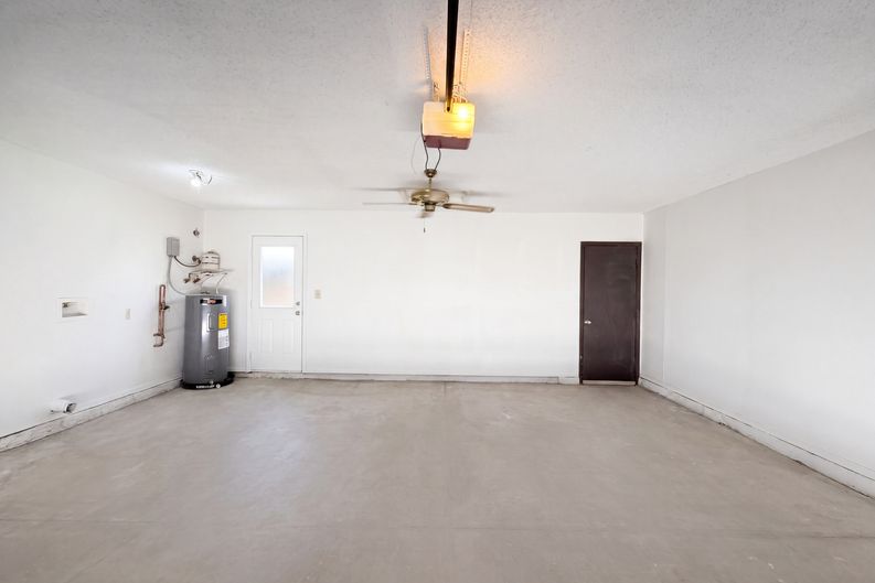 Photo 15 of 19 of 5208 E Tamblo Dr, Phoenix, AZ