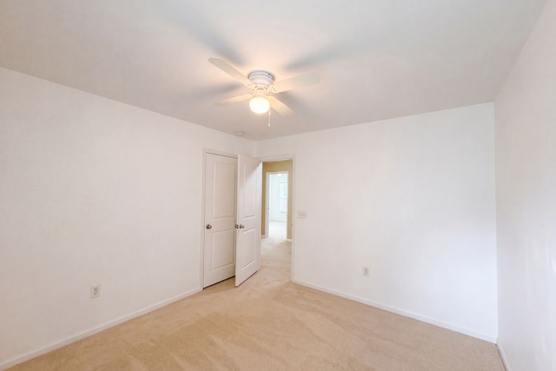 Photo 11 of 41 of 3037 Ellington Dr, Summerville, SC