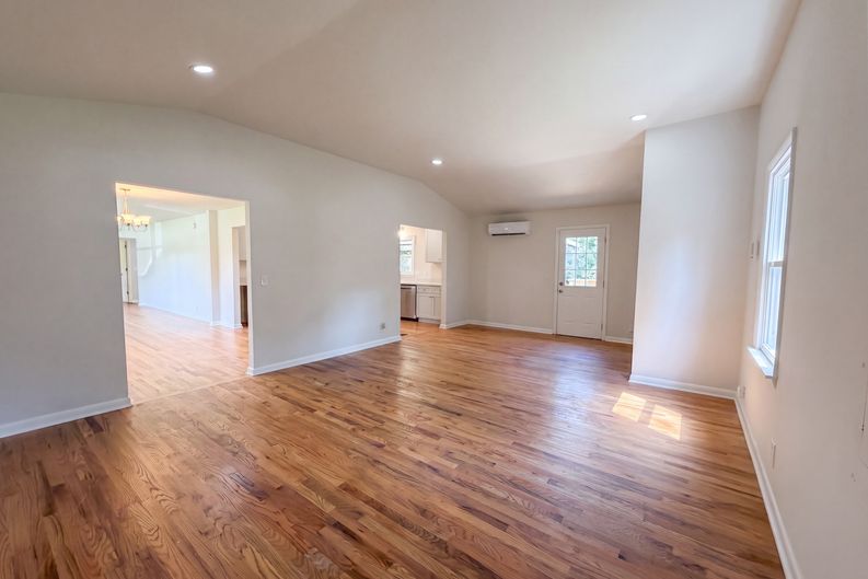 Photo 9 of 21 of 506 Mason Ct, Murfreesboro, TN
