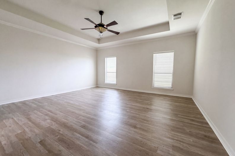 Photo 4 of 20 of 6041 King Trl, Corpus Christi, TX