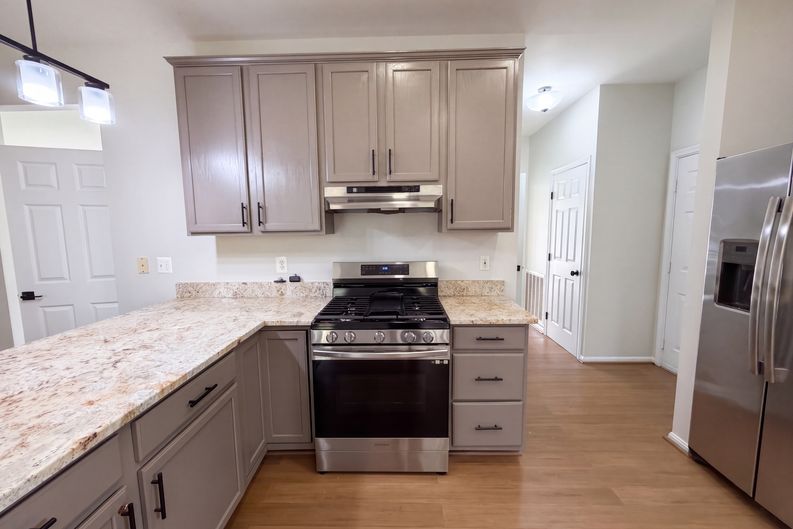 Photo 7 of 25 of 2800 Orchard Summit Ct, Hyattsville, MD