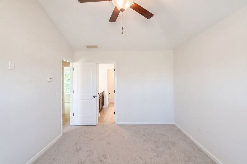 Photo 12 of 25 of 271 Stane Brook Ct, Jackson, GA