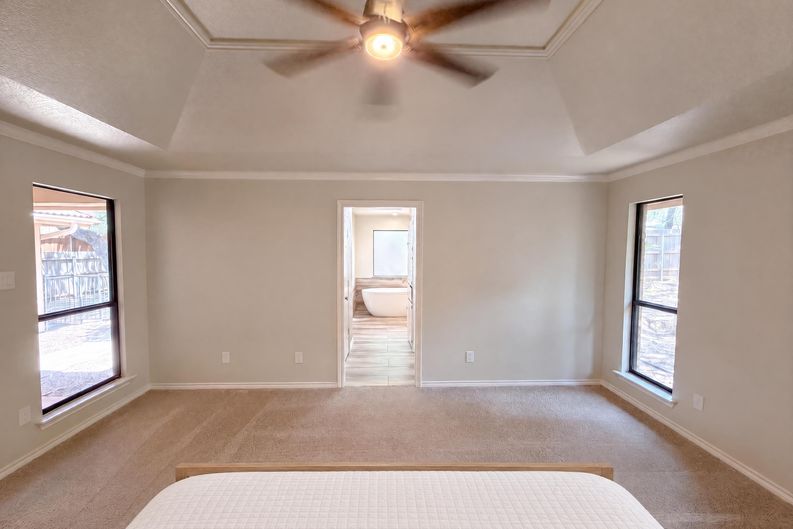 Photo 4 of 21 of 9 Muirfield Ct, Roanoke, TX