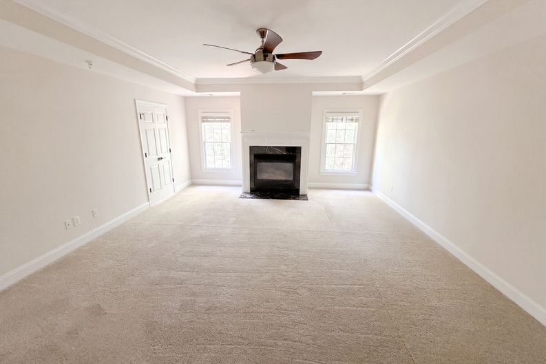 Photo 8 of 38 of 1231 Dunwoody Village Dr, Atlanta, GA