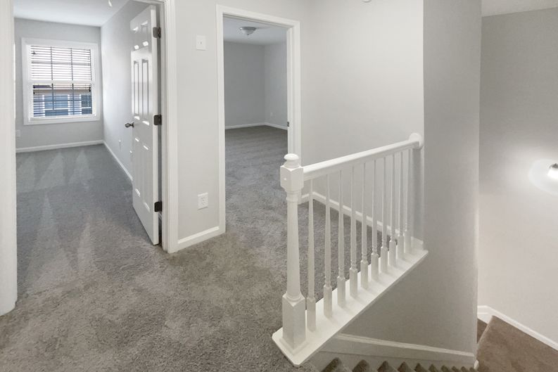 Photo 15 of 52 of 1622 Halliard Dr, Lawrenceville, GA