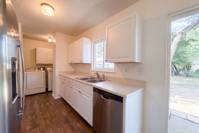 Photo 16 of 33 of 3516 Vernon Dr, Laporte, CO