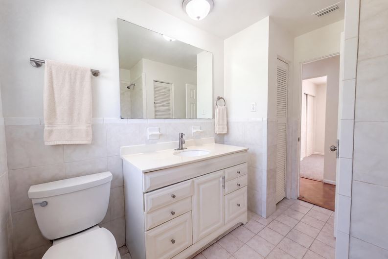 Photo 19 of 26 of 3010 Hatton St, Sarasota, FL