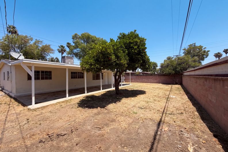 Photo 21 of 23 of 5630 Dewey Ave, Riverside, CA