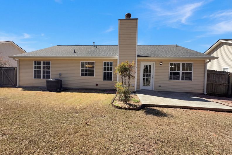 Photo 5 of 18 of 124 Amelia Garden Way, Lawrenceville, GA
