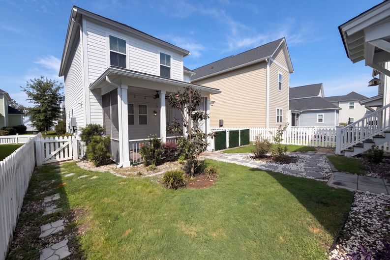 Photo 24 of 26 of 2021 Codorus Ln, Hanahan, SC