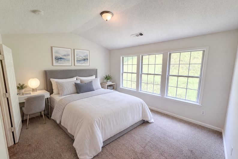 Photo 17 of 30 of 9155 Nesbit Ferry Rd, Alpharetta, GA