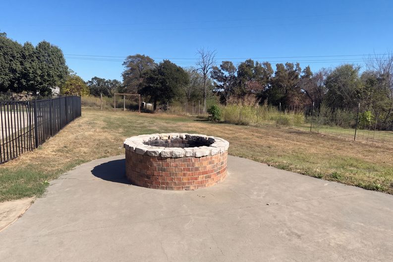 Photo 30 of 42 of 4120 S Choctaw Rd, Choctaw, OK