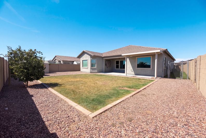 Photo 5 of 17 of 2923 E Inca Ln, San Tan Valley, AZ