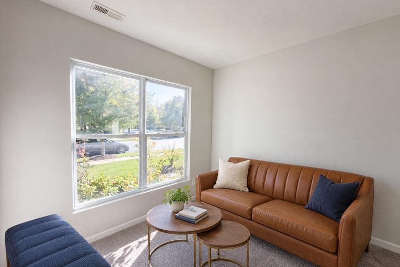 Photo 17 of 39 of 4058 Leontria Ave, Columbus, OH