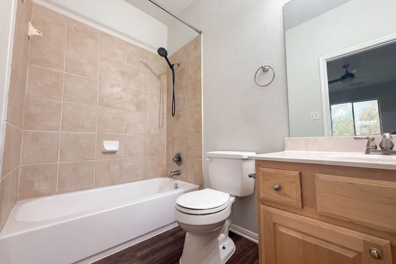 Photo 11 of 36 of 2404 Danciger Ln, Cedar Park, TX