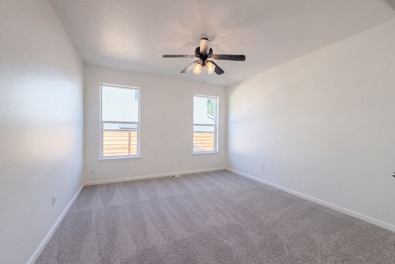 Photo 14 of 25 of 34050 SE Sturgeon St, Scappoose, OR