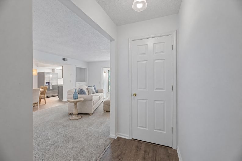 Photo 10 of 29 of 9260 Niki Pl, Manassas, VA