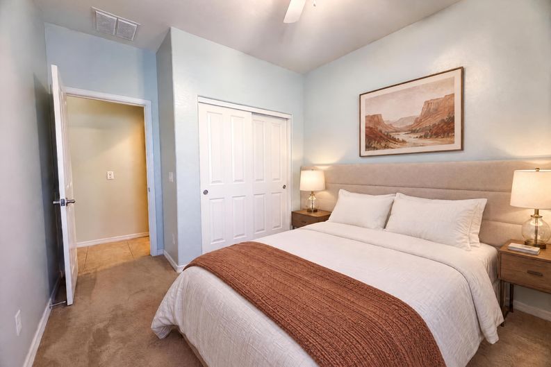 Photo 12 of 18 of 875 W Ayrshire Trl, San Tan Valley, AZ
