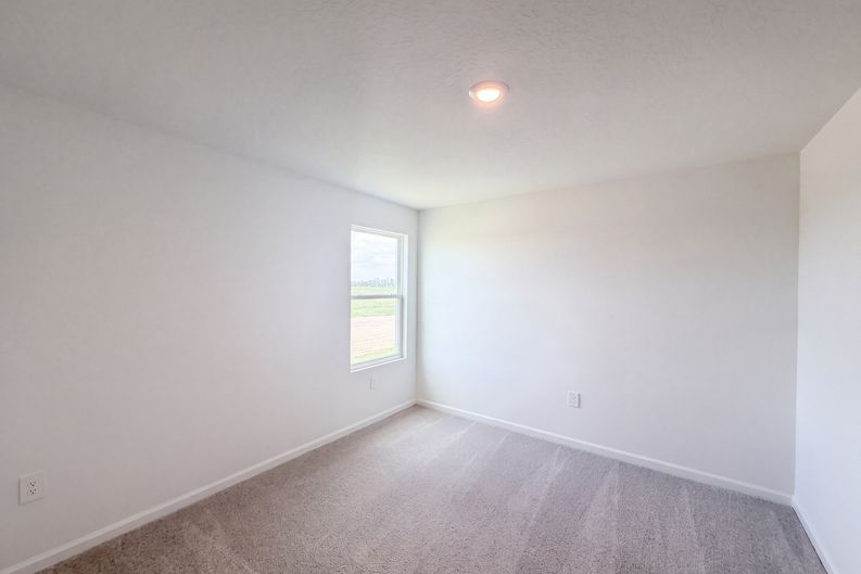 Photo 15 of 21 of 4373 River Beacon Blvd, Davenport, FL