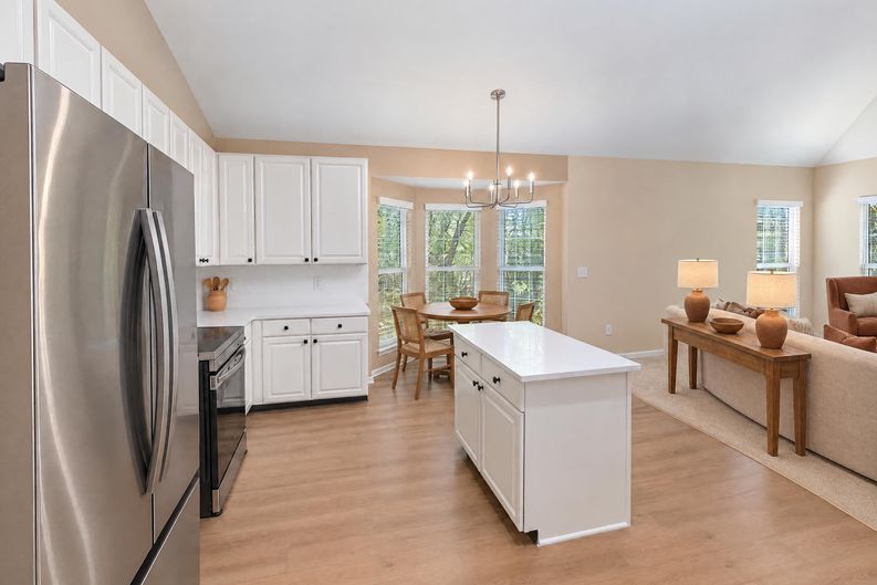 Photo 11 of 30 of 11113 Asbury Chapel Rd, Huntersville, NC