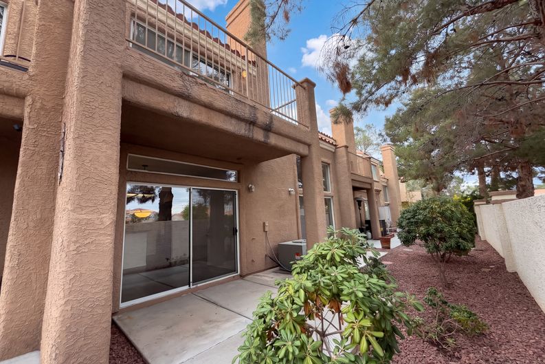 Photo 23 of 27 of 5404 La Patera Ln, Las Vegas, NV