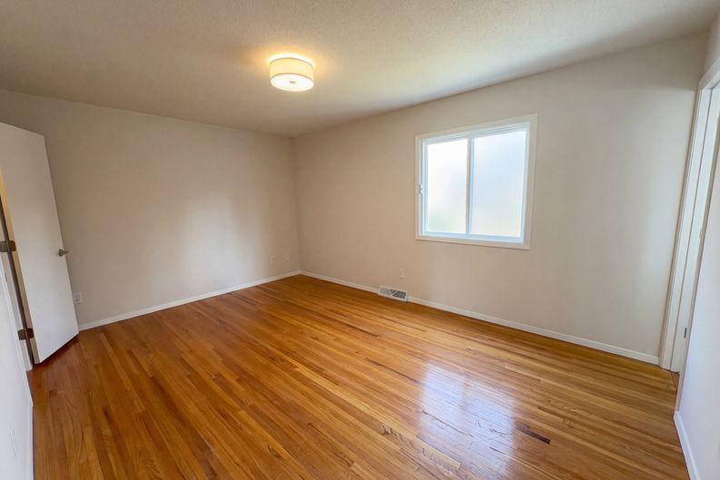 Photo 19 of 25 of 3480 Milton St N, Shoreview, MN