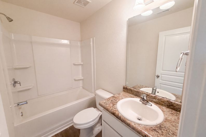 Photo 11 of 20 of 150 Sumter Ct, Burlington, NC