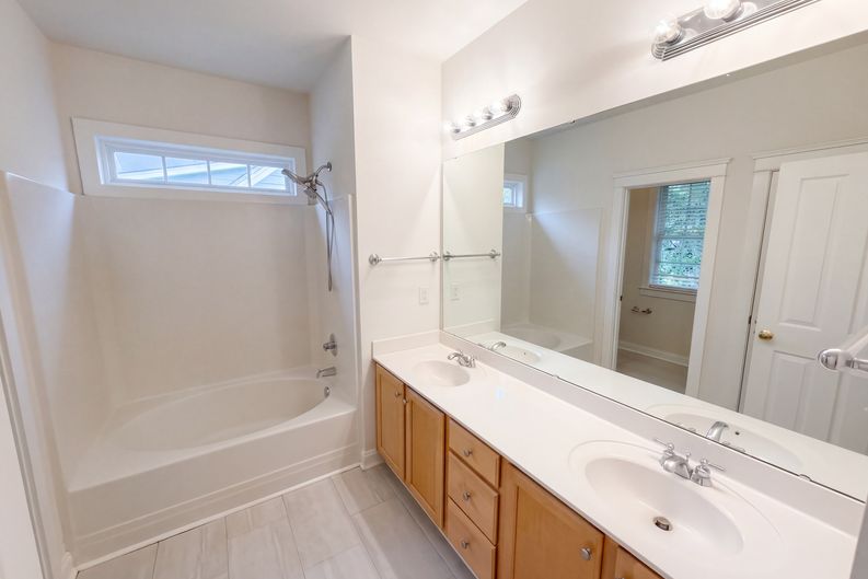Photo 7 of 18 of 3926 Wilgrove Way Dr, Charlotte, NC