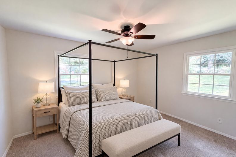 Photo 15 of 21 of 728 Milan Rd E, Charlotte, NC