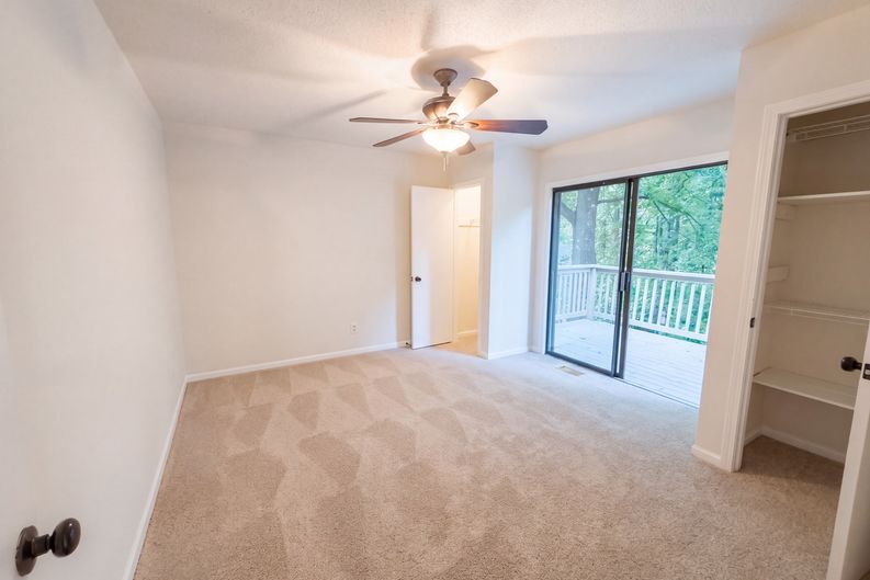 Photo 14 of 27 of 4043 Windward Dr, Tega Cay, SC