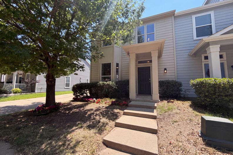 Photo 21 of 26 of 10636 Traymore Dr, Fort Worth, TX