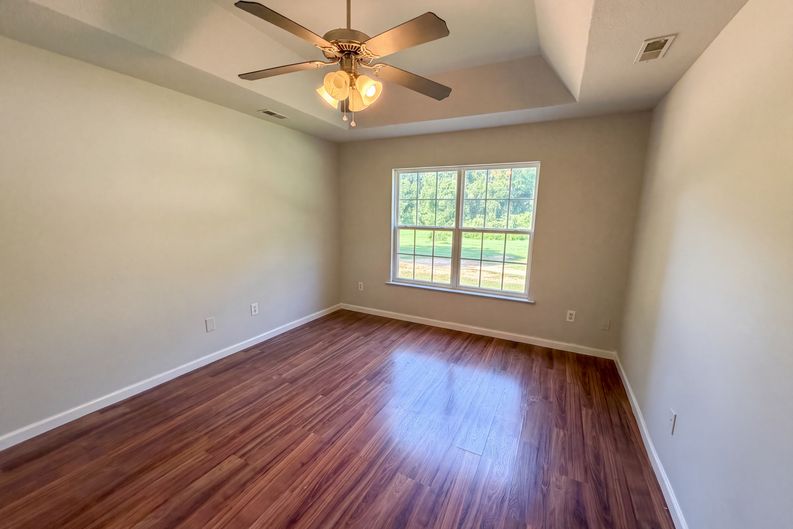 Photo 4 of 18 of 102 Hayworth Ave, Clinton, SC