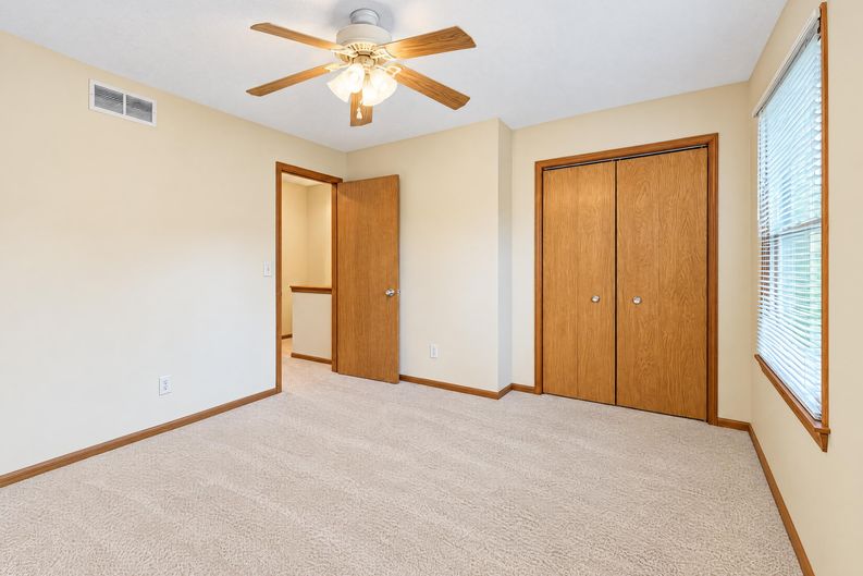 Photo 17 of 43 of 453 Carruthers Rd, Tallmadge, OH