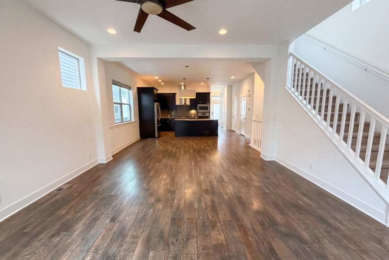 Photo 3 of 33 of 11466 E 27th Ave, Denver, CO