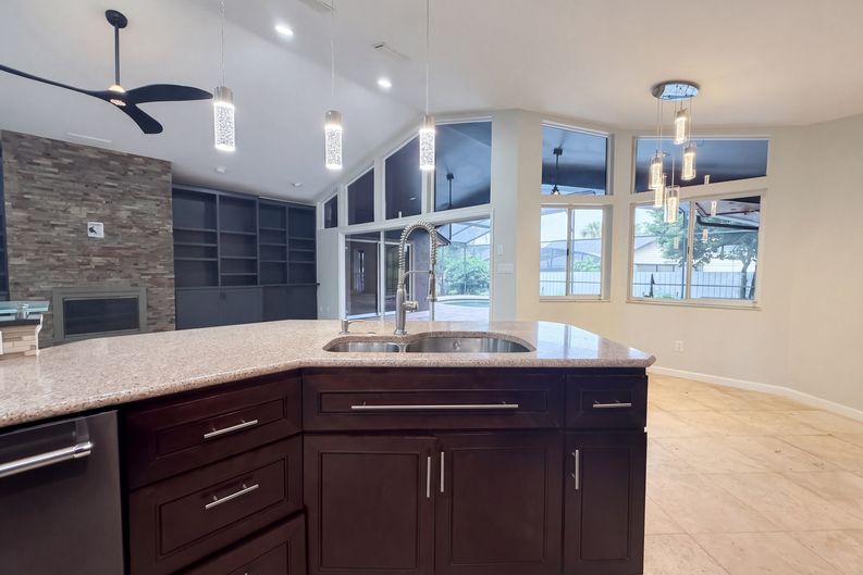 Photo 7 of 30 of 455 Longmeadow Ln, Longwood, FL
