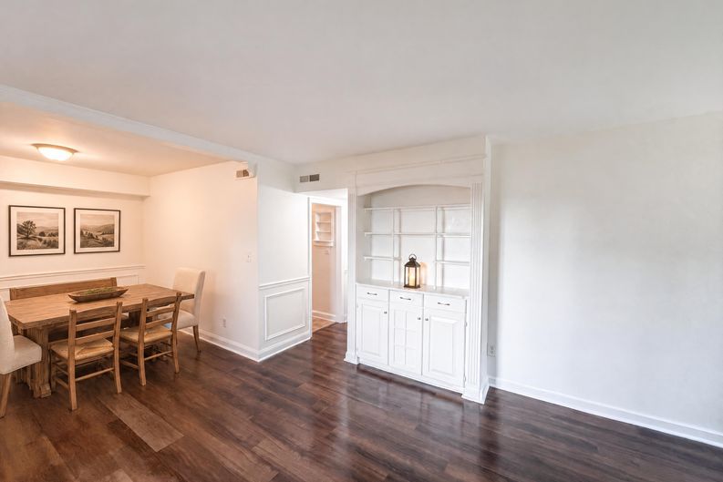 Photo 8 of 16 of 7040 Longstreet Dr, Raleigh, NC