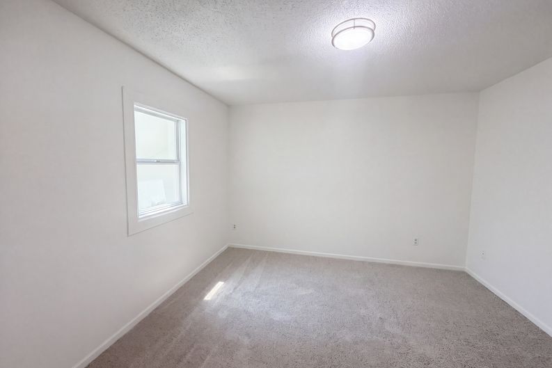 Photo 12 of 21 of 14210 Xenon St NW, Ramsey, MN
