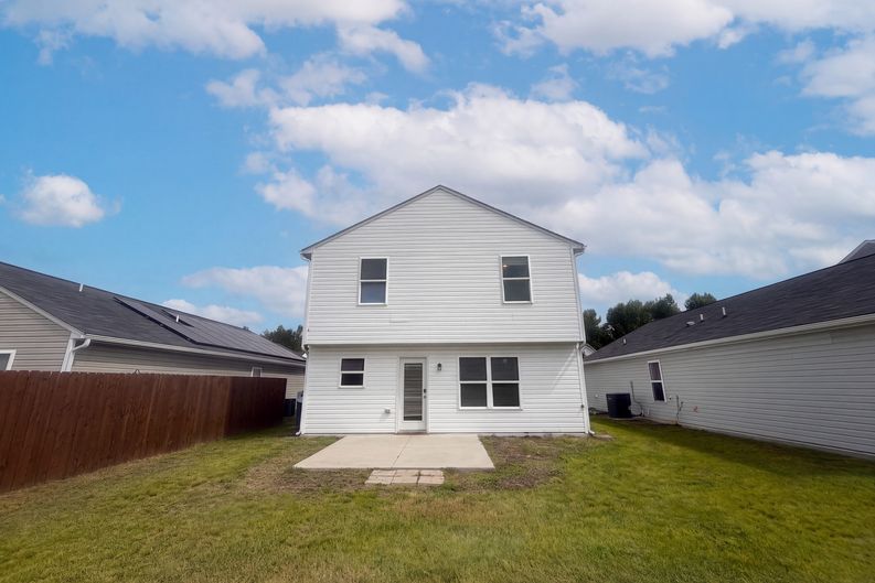Photo 5 of 22 of 741 Cairn Cir, Burlington, NC