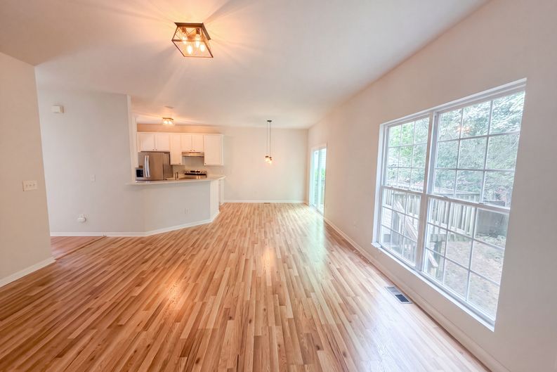 Photo 5 of 19 of 2308 Brasstown Ln, Apex, NC