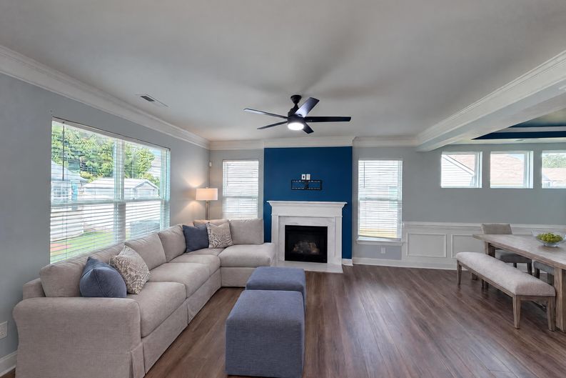 Photo 3 of 34 of 2455 Judson Dr, Gastonia, NC