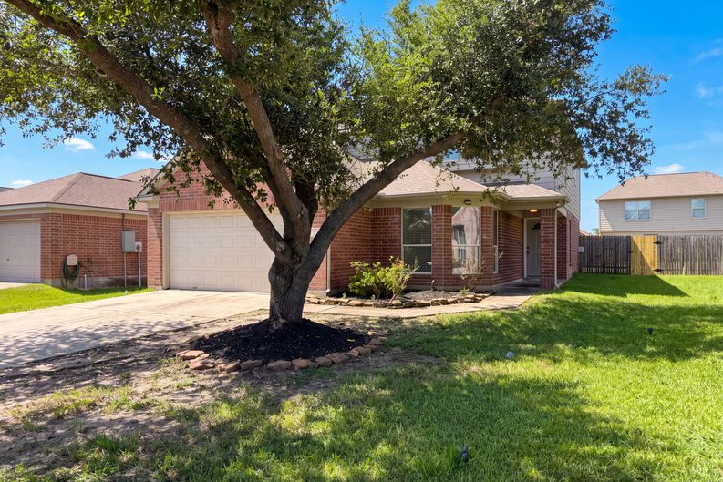 Photo 24 of 26 of 7327 Fox Hall Ln, Humble, TX