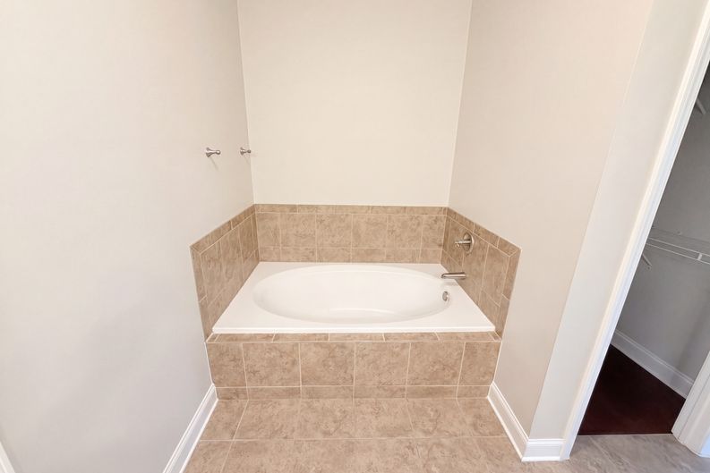 Photo 16 of 24 of 10555 Naramore Ln, Alpharetta, GA