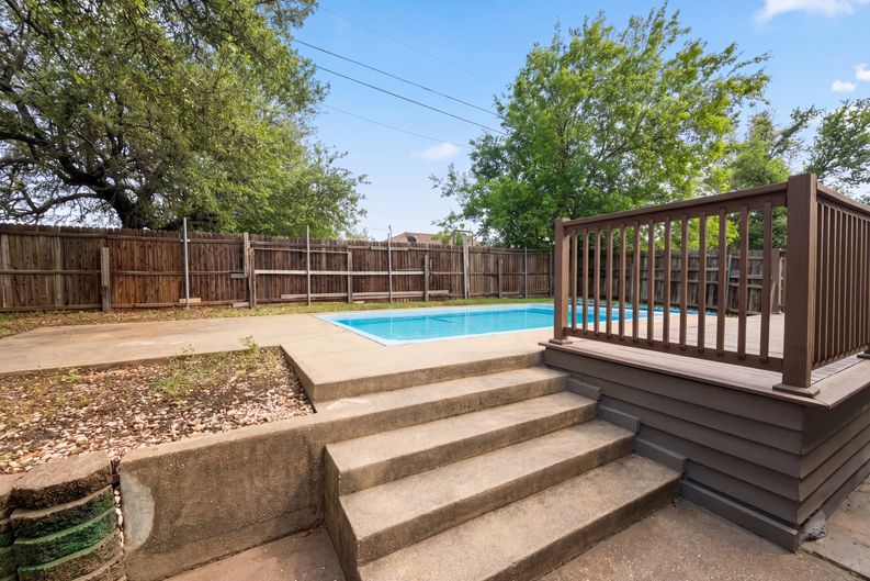 Photo 16 of 17 of 2708 Timberline Dr, Killeen, TX