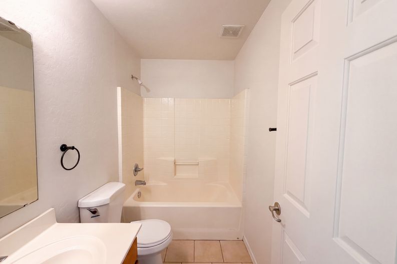 Photo 13 of 26 of 10564 W Buena Vista Dr, Arizona City, AZ