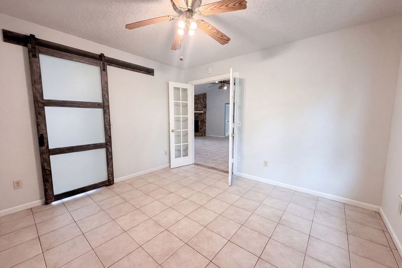 Photo 7 of 17 of 2441 Longwood St, Orange Park, FL