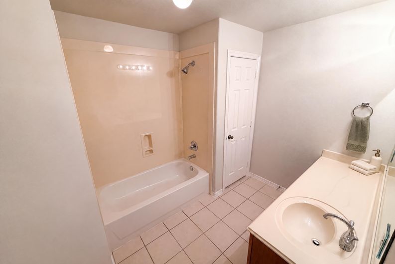 Photo 19 of 25 of 1028 Rio Grande St, League City, TX