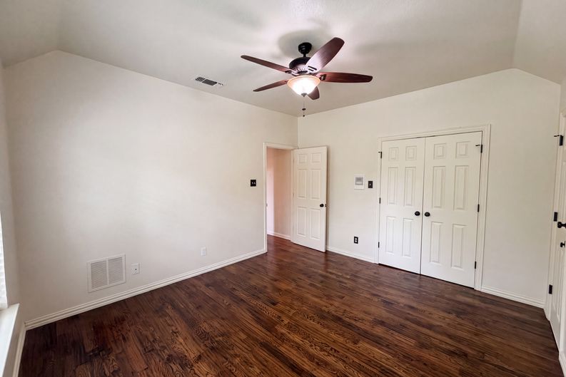 Photo 24 of 38 of 4606 Mill Wood Dr, Colleyville, TX